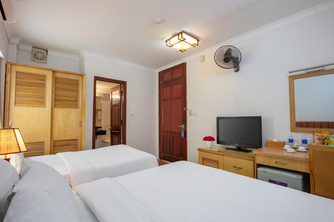 Blau Hotel Hanoi Exteriör bild